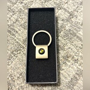 BMW Genuine Lifestyle Collection Logo Key Anello Keyring | NEW in box